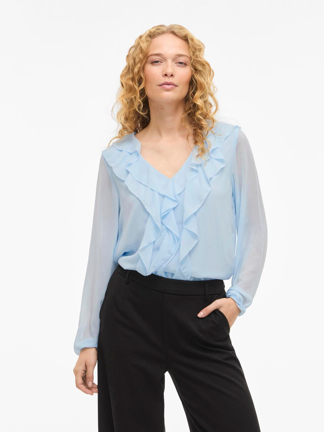 model_shot-front